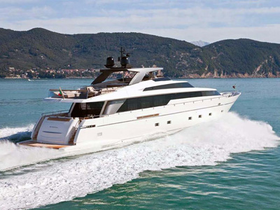 Yacht Sl104 — Milan, Italy — scorcio verticale