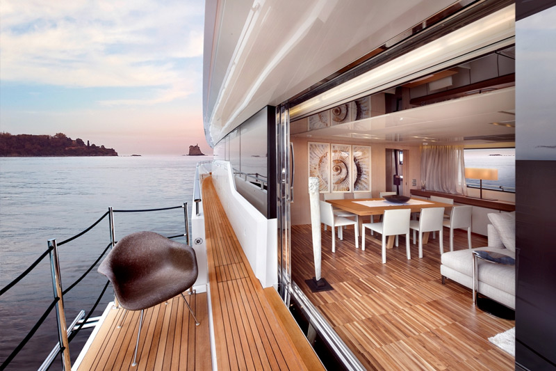 Yacht Sl104 — Milan, Italy — scatto 2