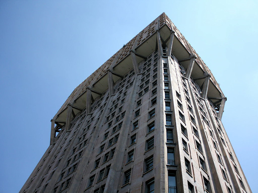 Torre Velasca — Milan, Italy — scatto 1